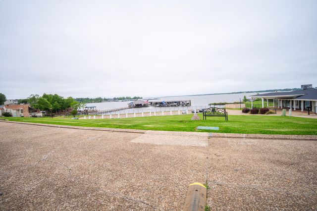 5724 Marina Bay Drive, Shreveport, LA 71119