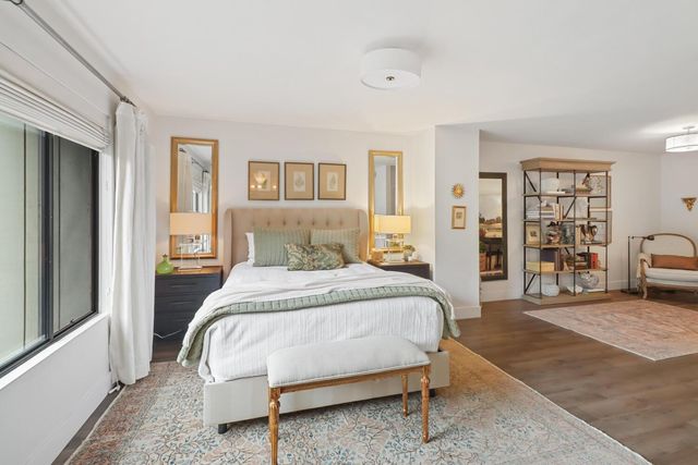 2304 American River Drive, Sacramento, CA 95825