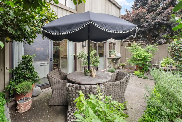 2304 American River Drive, Sacramento, CA 95825