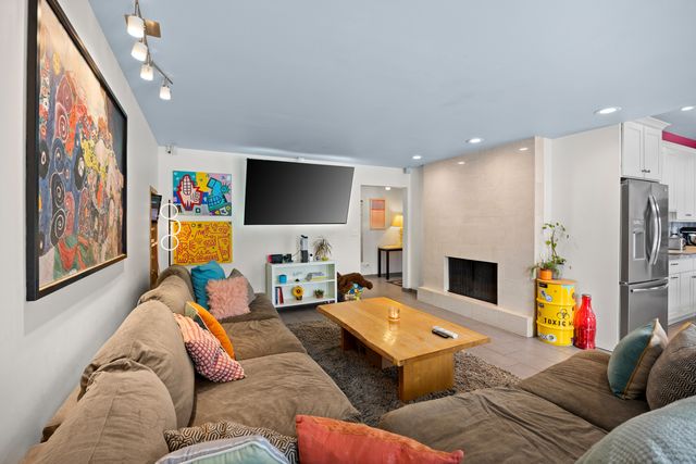 3000 California Avenue, Palatine, IL 60067