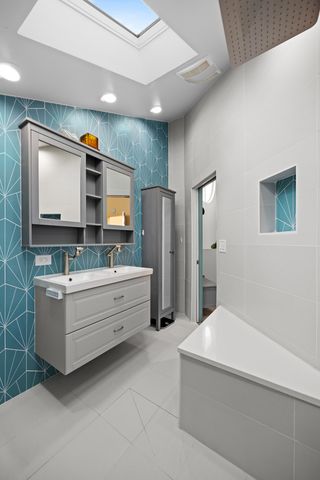 3000 California Avenue, Palatine, IL 60067