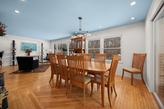 3000 California Avenue, Palatine, IL 60067