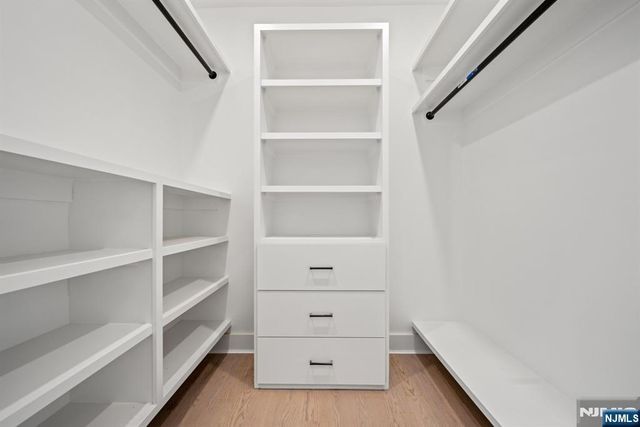 52 Congressional Parkway, Livingston, NJ 07039