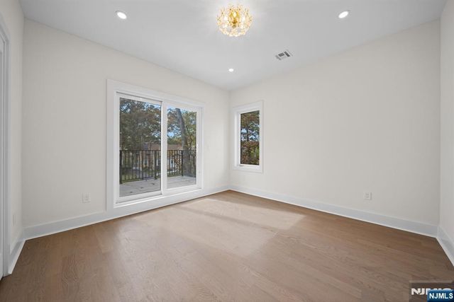 52 Congressional Parkway, Livingston, NJ 07039