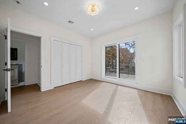 52 Congressional Parkway, Livingston, NJ 07039