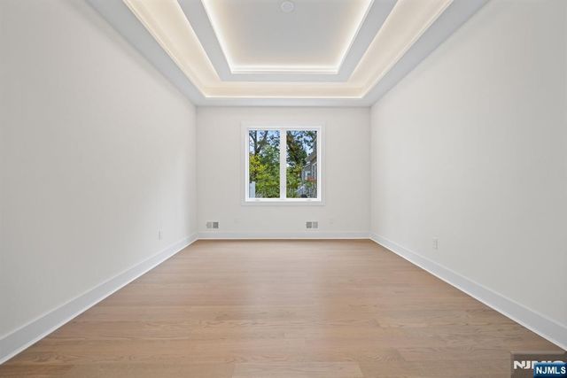 52 Congressional Parkway, Livingston, NJ 07039