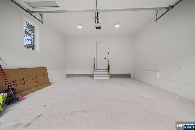 52 Congressional Parkway, Livingston, NJ 07039