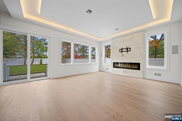 52 Congressional Parkway, Livingston, NJ 07039