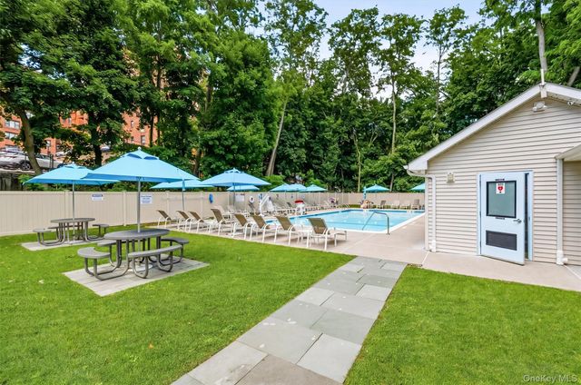 135 S Highland Avenue 5D6, Ossining, NY 10562