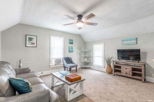 334 W 9th Street, Auburn, IN 46706