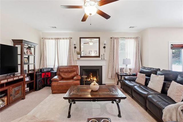 7048 Roselake Circle, Douglasville, GA 30134