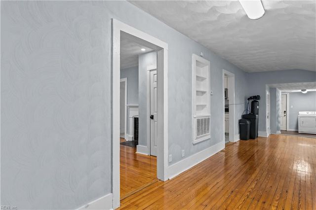 114 Franklin ST, Suffolk, VA 23434