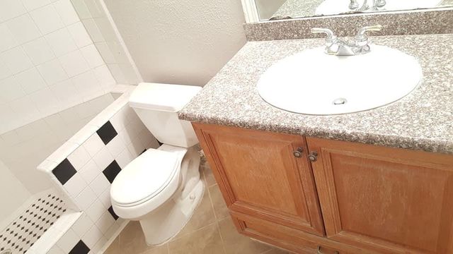 9809 Richmond Avenue G12, Houston, TX 77042