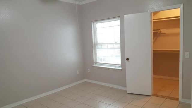 9809 Richmond Avenue G12, Houston, TX 77042