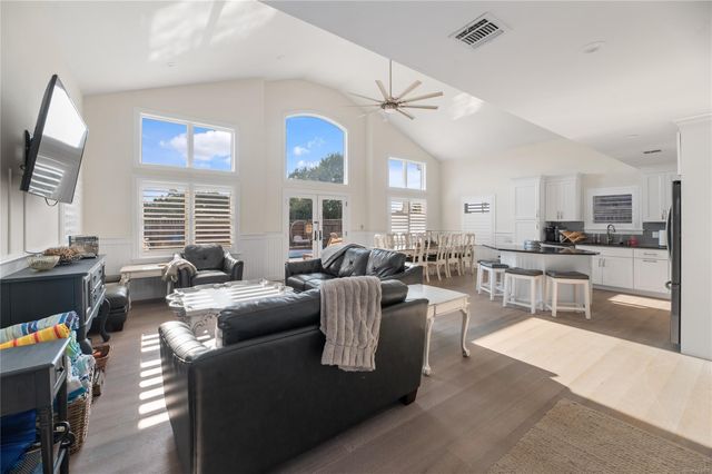 338 Surf Road, Ocean Beach, NY 11770