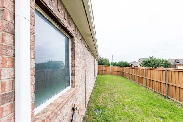 9901 Bend Court, Fort Worth, TX 76177