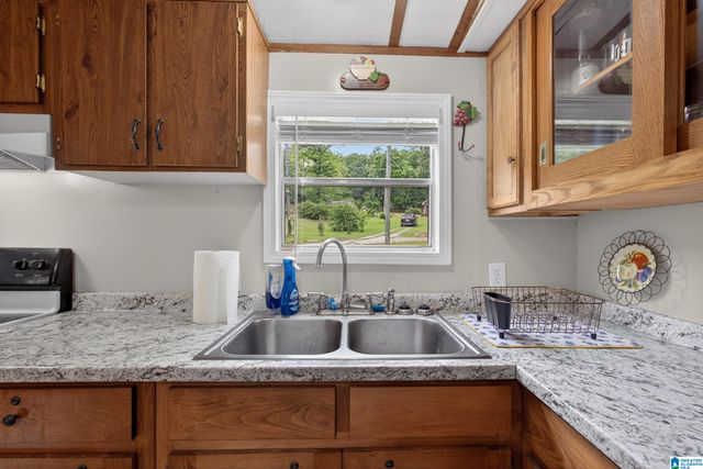 625 HAZELBROOK LANE, Alpine, AL 35014