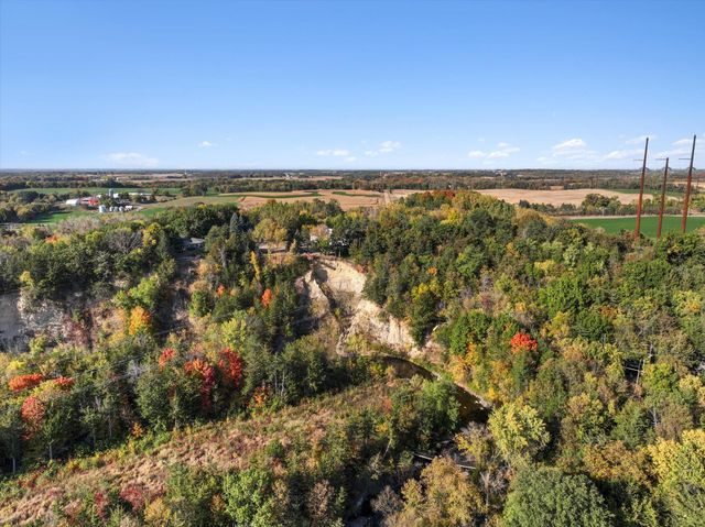 937 Stone Creek Drive, Jordan, MN 55352