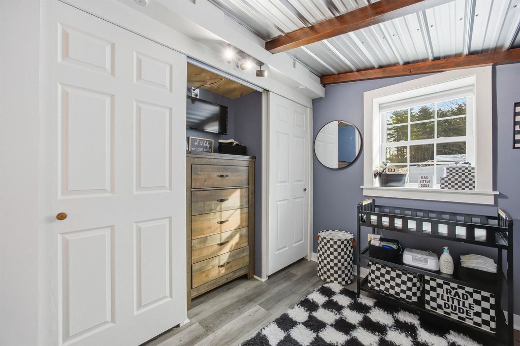 Image 16 of property listing at 1287 Bearcamp Highway, Tamworth, NH 03883