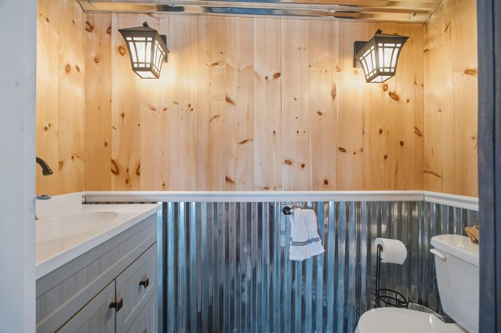 Image 38 of property listing at 1287 Bearcamp Highway, Tamworth, NH 03883