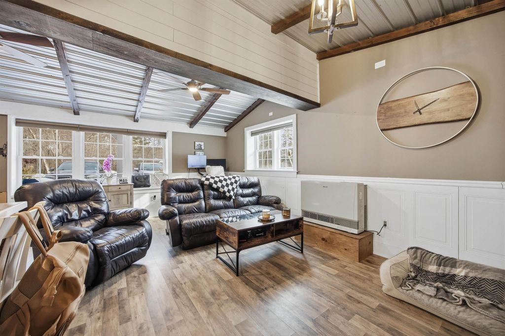 Image 9 of property listing at 1287 Bearcamp Highway, Tamworth, NH 03883