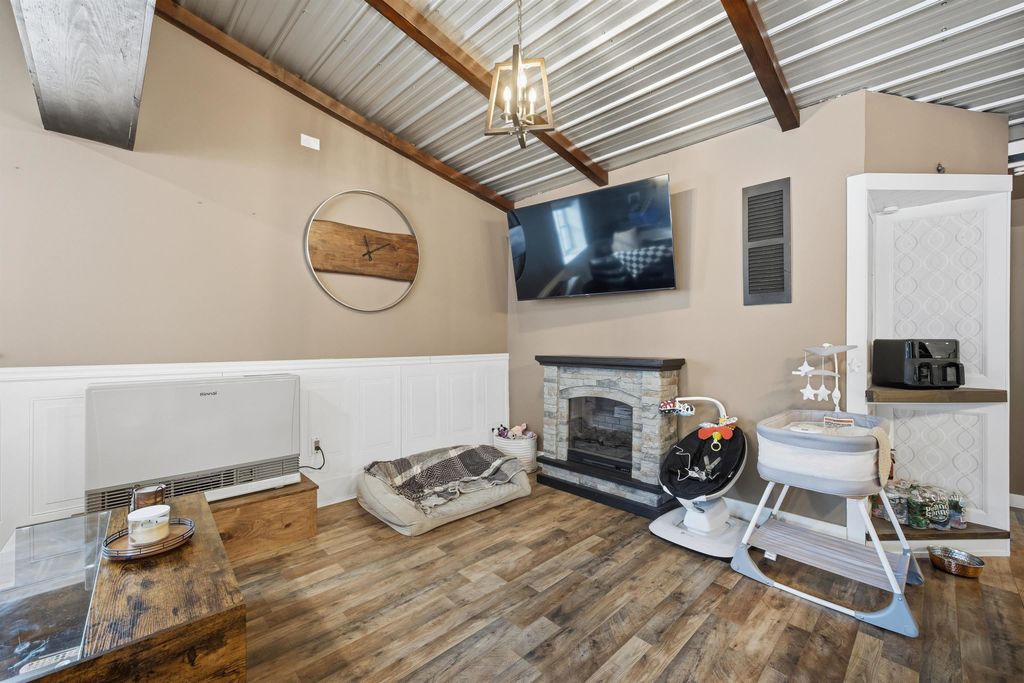 Image 10 of property listing at 1287 Bearcamp Highway, Tamworth, NH 03883