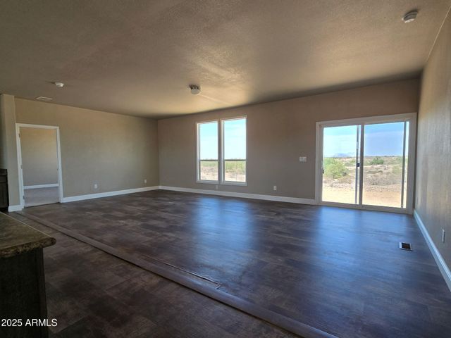 2942 N 333RD Avenue, Tonopah, AZ 85354