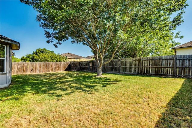 117 Spillway DR, Kyle, TX 78640
