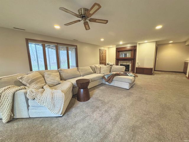 3418 Woodhaven Trail, Kokomo, IN 46902