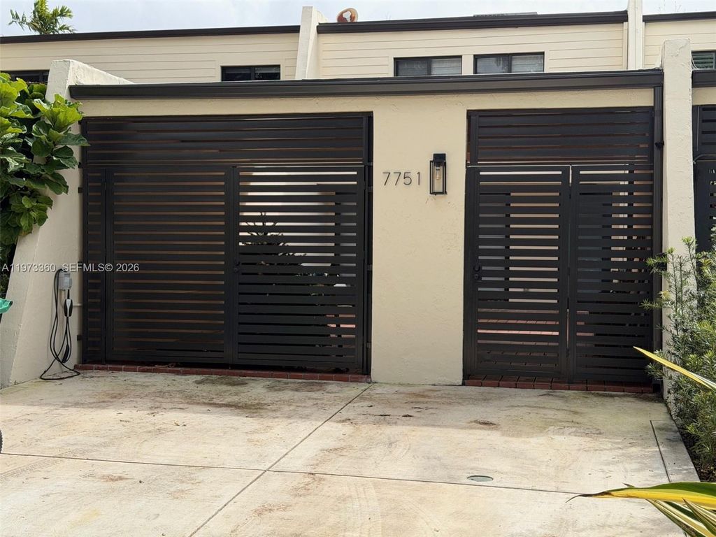 7751 SW 102nd Pl, Miami, FL 33173