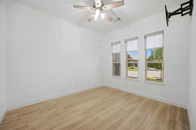 2213 Windy Hill Lane, Waxahachie, TX 75167
