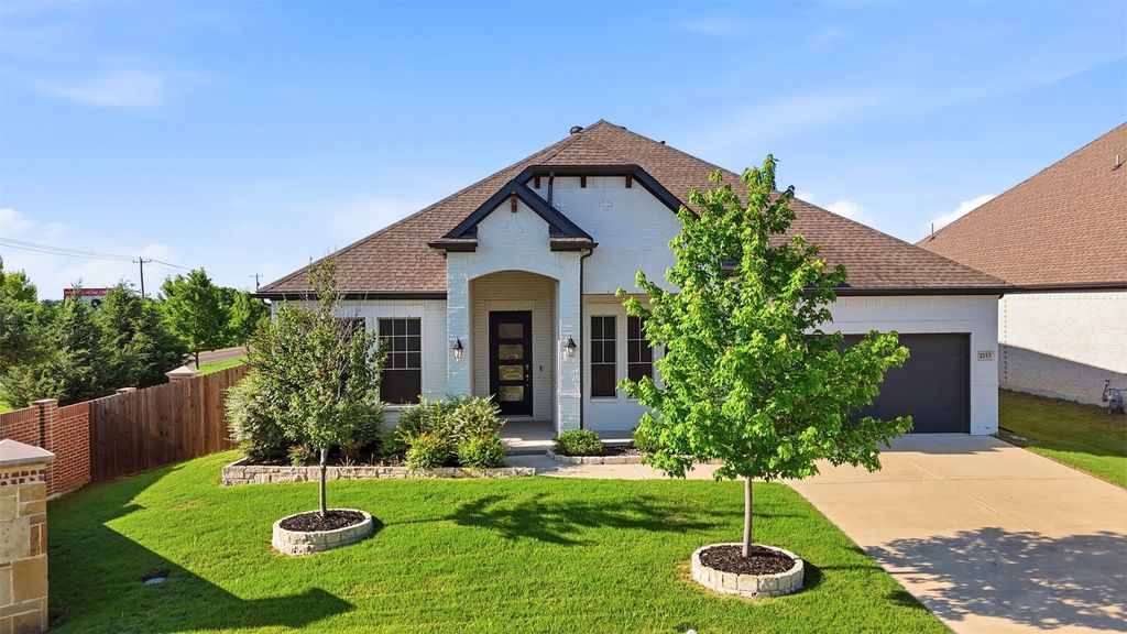 2213 Windy Hill Lane, Waxahachie, TX 75167