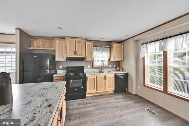 2106 SCULL ST, Lebanon, PA 17046