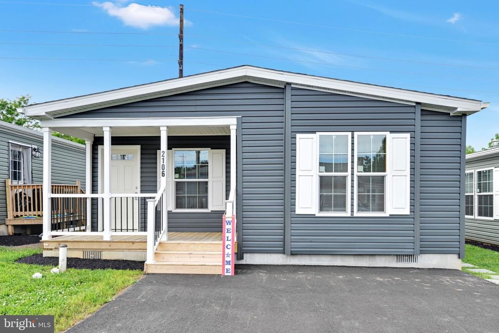 2106 SCULL ST, Lebanon, PA 17046