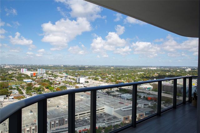 121 NE 34th St 2701, Miami, FL 33137