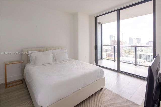 121 NE 34th St 2701, Miami, FL 33137