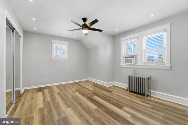 422 ARBOR RD, Lansdowne, PA 19050