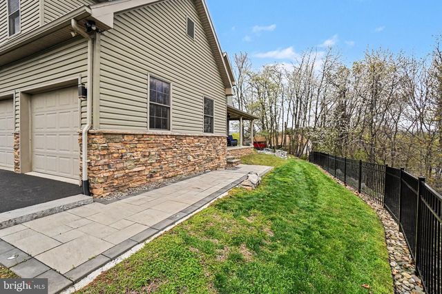 140 RIDGE HILL ROAD, Mechanicsburg, PA 17050