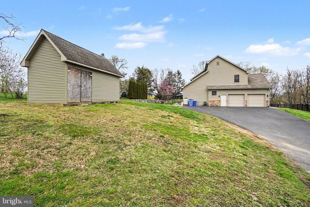 140 RIDGE HILL ROAD, Mechanicsburg, PA 17050