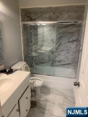 784 6th Street 776, Newark, NJ 07107