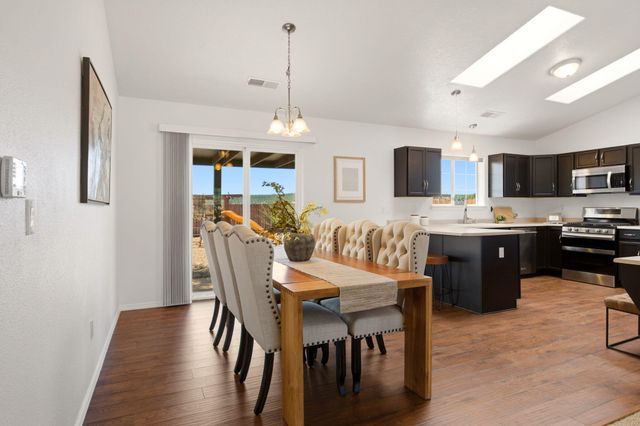 7 Santa Maria Drive, Edgewood, NM 87015