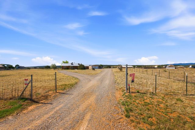 7 Santa Maria Drive, Edgewood, NM 87015