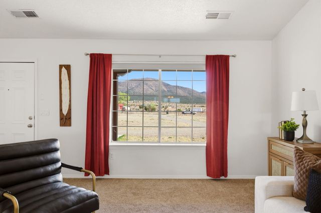 7 Santa Maria Drive, Edgewood, NM 87015