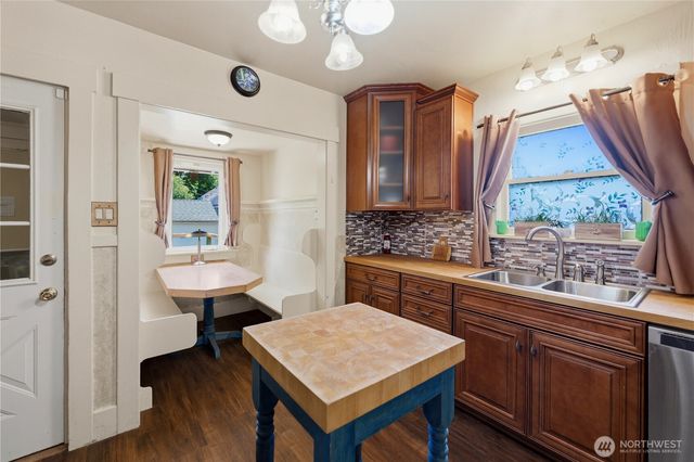 3018 S 7th Street, Tacoma, WA 98405