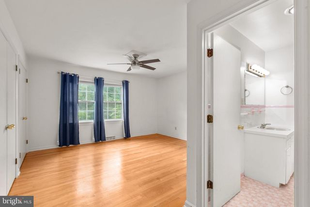 109 WOODLAND RD, Fredericksburg, VA 22401