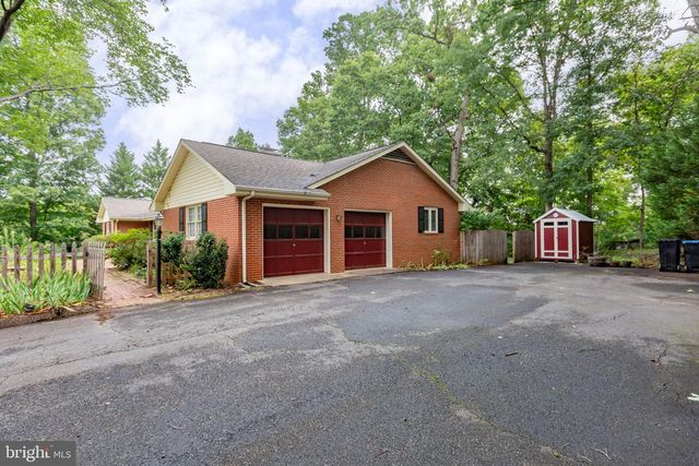 109 WOODLAND RD, Fredericksburg, VA 22401