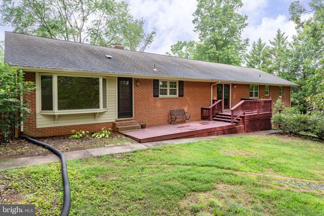 109 WOODLAND RD, Fredericksburg, VA 22401