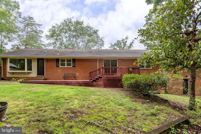 109 WOODLAND RD, Fredericksburg, VA 22401