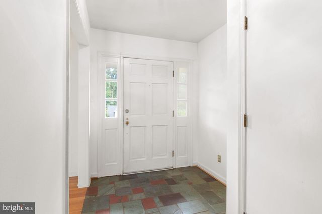 109 WOODLAND RD, Fredericksburg, VA 22401