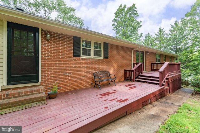 109 WOODLAND RD, Fredericksburg, VA 22401